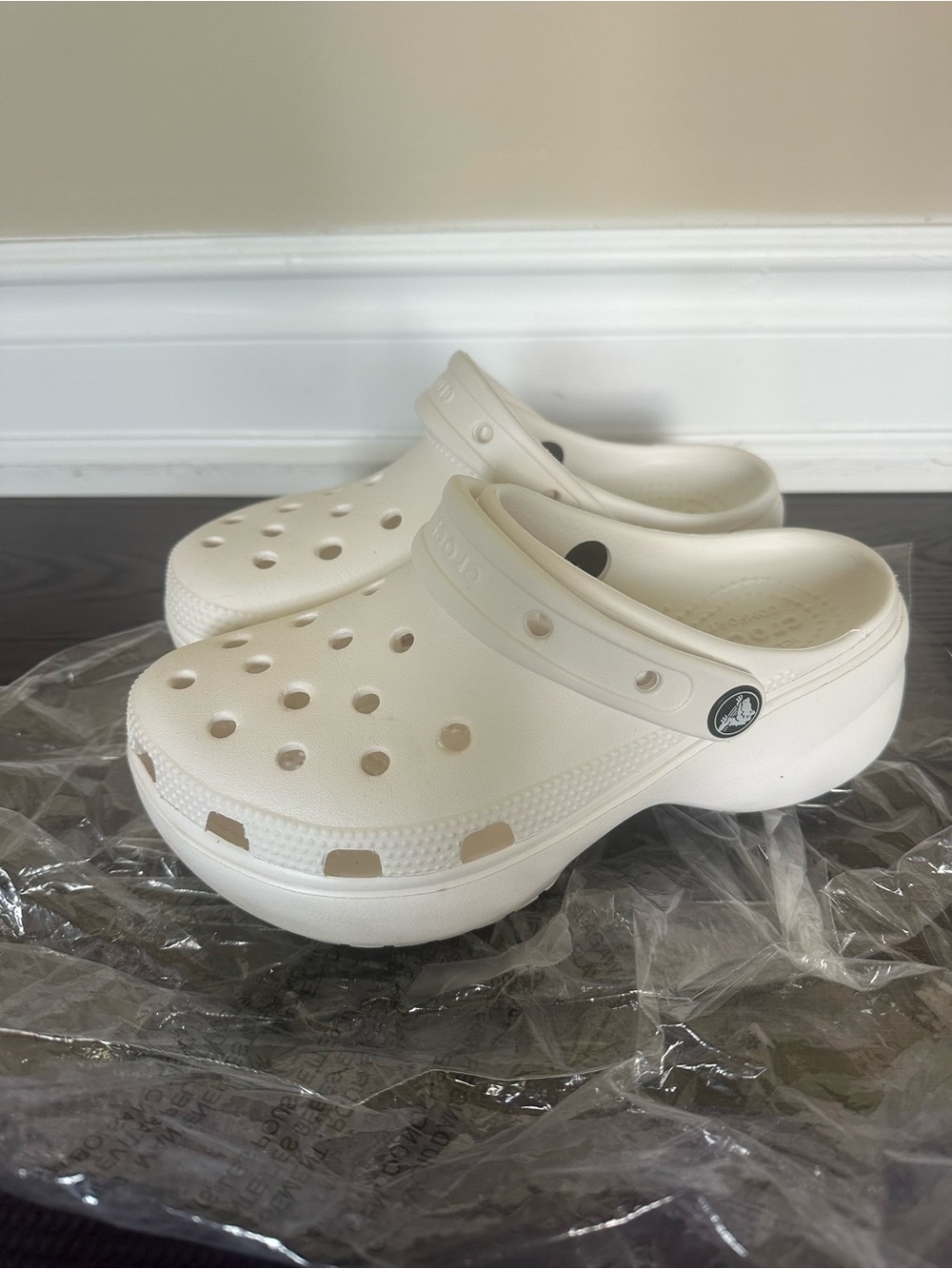 Crocs classic platform clogs white women’s 5